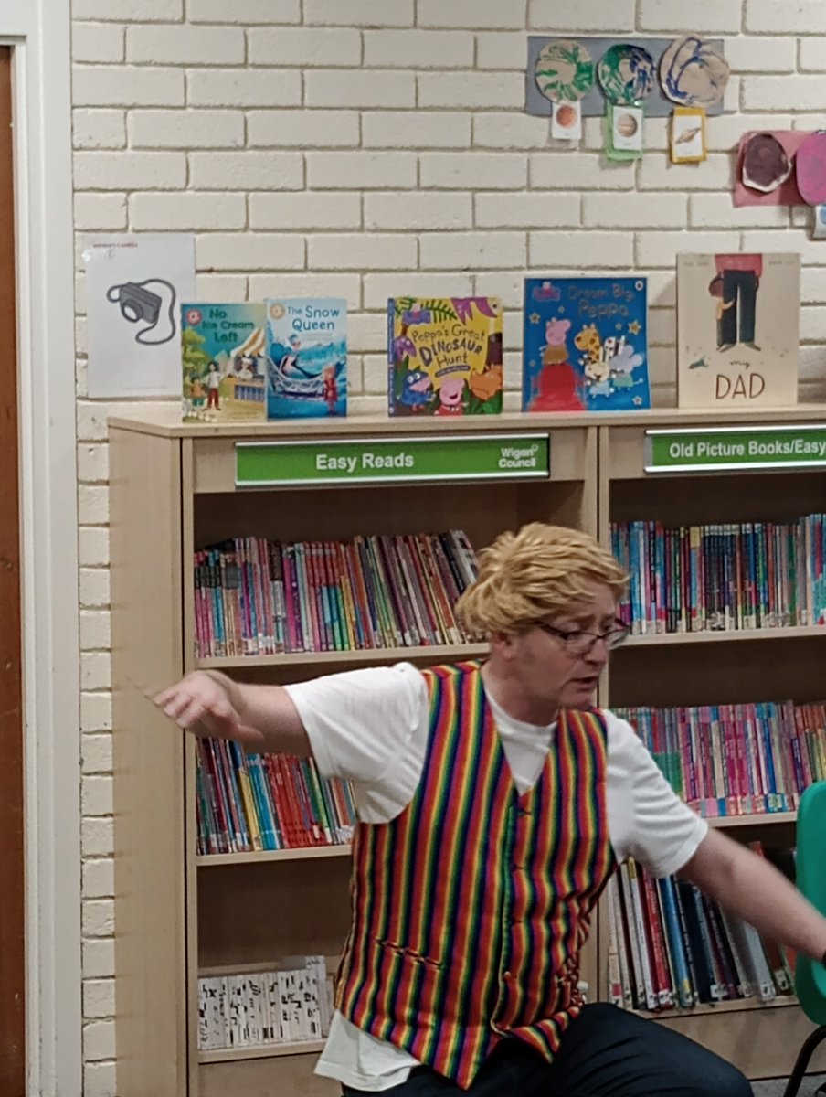 A huge thank you to DanWorsley for helping us celebrate #WorldBookDay and for sharing his impossible tales with the local schoolchildren who visited Marsh Green and Shevington libraries today <a href="/WiganLibraries/">Wigan Libraries</a>