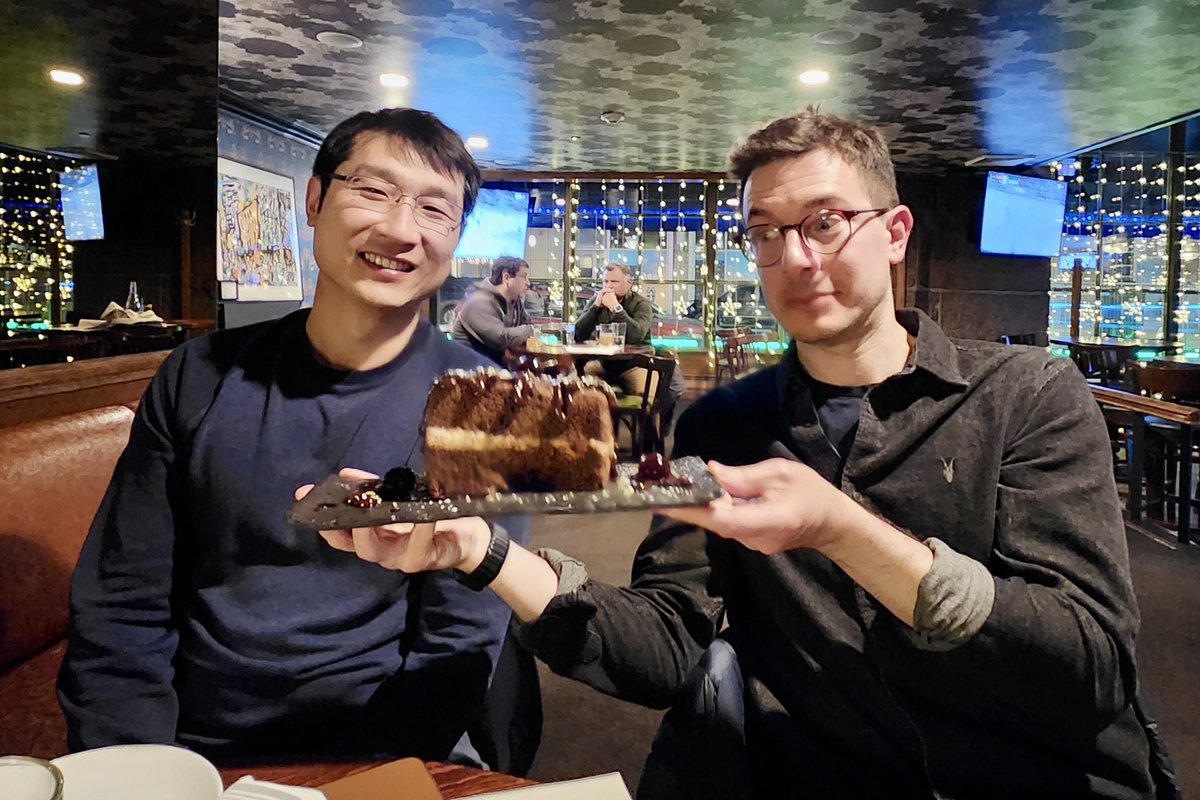 SimonettiFR's tweet photo. More #CROI2024 Simonetti Lab memories: dinner with @LShanlab! Thanks @PalPal789 for organizing and @BamHI37c for posing next to that huge chocolate cake! #CARD8 https://t.co/XZeOCt49JN