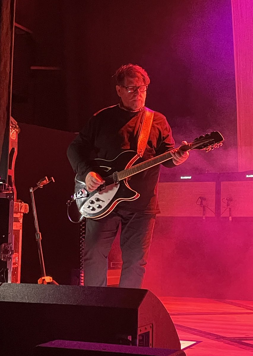 bits_o_glass's tweet photo. Enjoyed The Bunnymen in Bristol last night, especially that second encore!🎶Will was very gracious to this anxious but excited American attending the last two shows❤️Thanks @Will_Fuzz⭐️ @Bunnymen https://t.co/pELMJyjn9p
