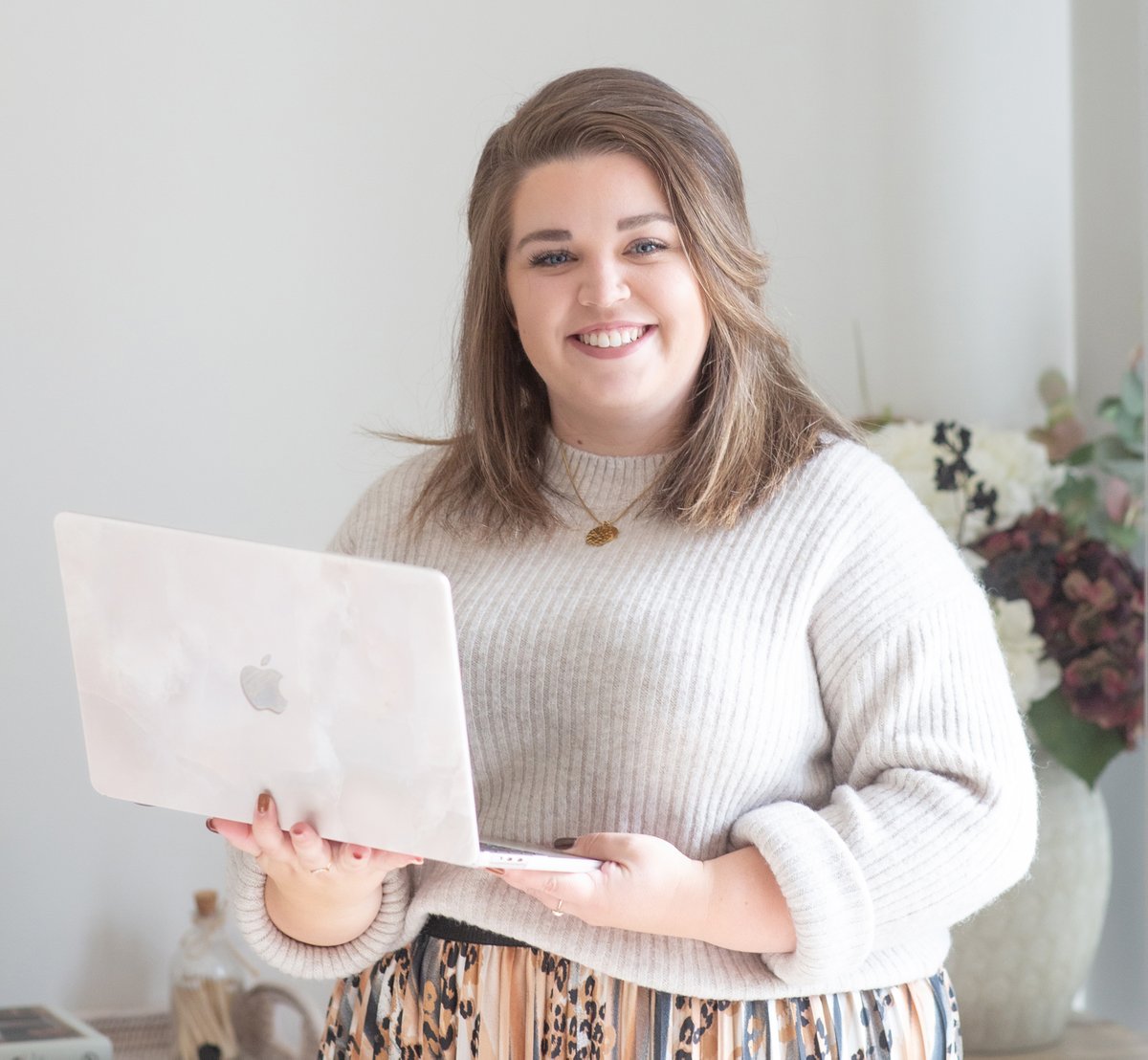 For #IWD2024 tomorrow, Events Management alumni Charlie Hobbis talks us through her journey as a female business owner and her business OAC Marketing with well-known household clients including Tefal, Snug Sofas and Marks & Spencer. ucb.ac.uk/about-us/news/…