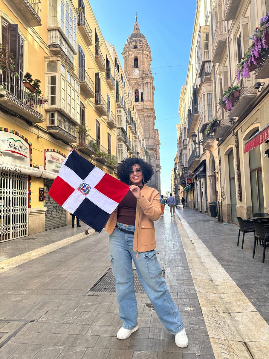 LauraenSociedad's tweet photo. ¡De #SanJuan para el mundo! 

La joven Merfi Peguero, oriunda de San Juan es una de las ganadora del prestigioso Festival Hack Mafiz 2024, una competencia de creadores de contenido celebrada en el marco del Festival de Málaga, en España. #HackMafiz #Malaga #España #MerfiPeguero https://t.co/lzB6xyh5tb