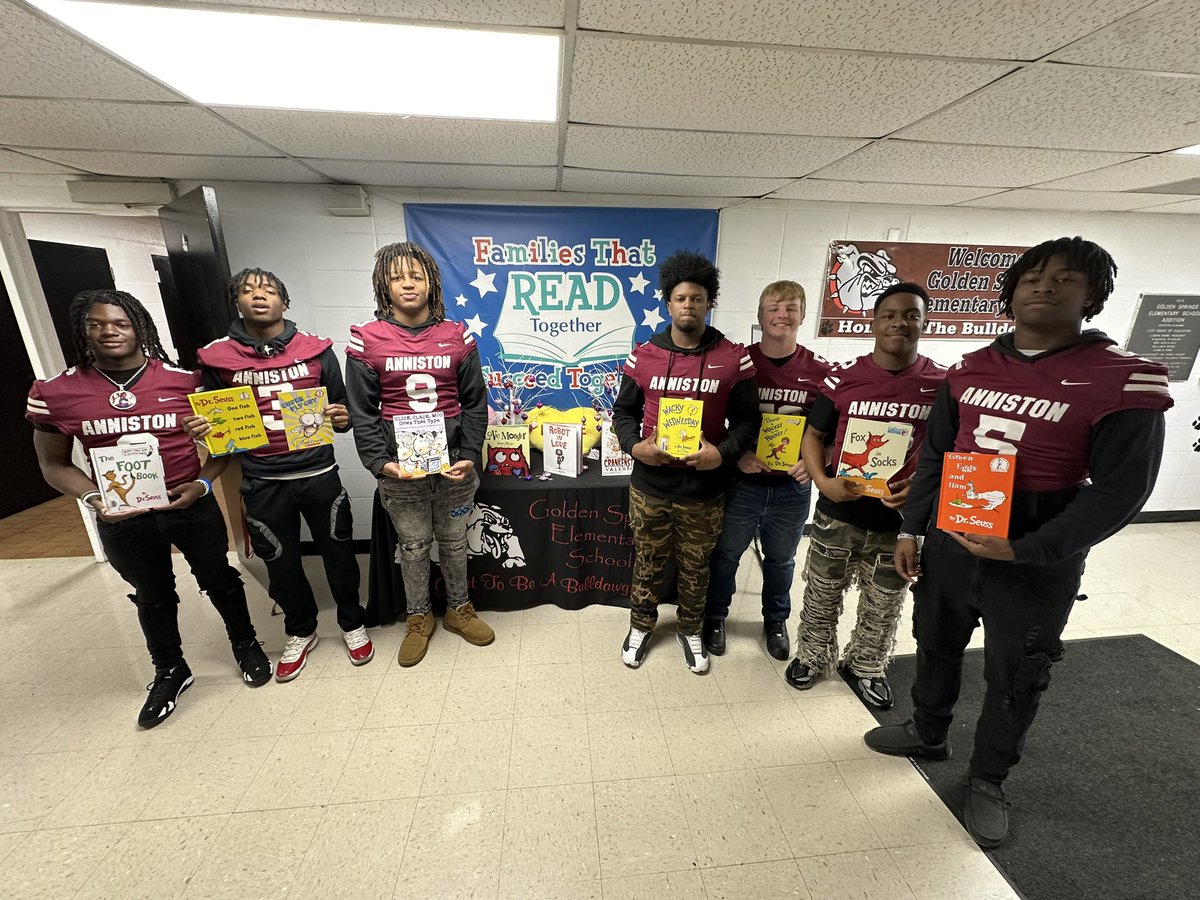 Jackson52Coach's tweet image. Proud of our young men! They did a great job reading to our youth!! Thanks @Golden_Springs_ for allowing us to participate in “Read Across America”! @AnnistonDawgs @annistonalgov @anniston_high #DawgLife