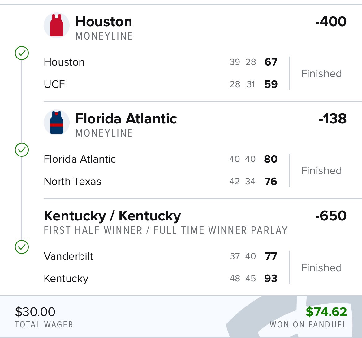 2BrosBets's tweet photo. Been reading lines and over/under really well the past 2 weeks let’s keep it rolling 2-0 on the free play since Sunday might have another free play later https://t.co/AkBEekCIVV