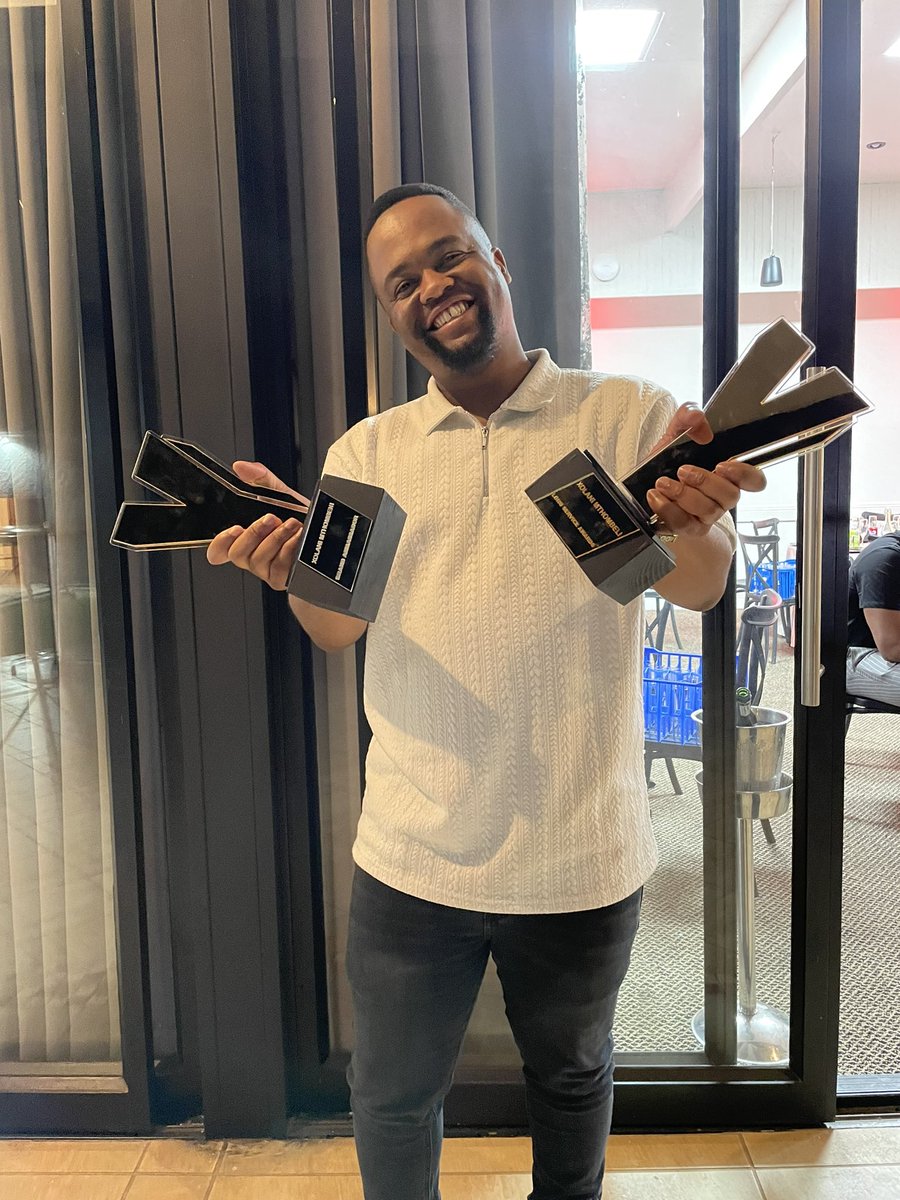 XtremmeDJ's tweet photo. So the other night at the 2024 @yfm company Awards I bagged 2 Back to Back Awards of the night !

Y Brand Ambassador of 2024 
Y long Service Award 🥇 
I am honoured and grateful to be celebrated by my colleagues and industry peers. Thanks @Yfm 👊🏾❤️📻 https://t.co/4bmv4Mg5CB
