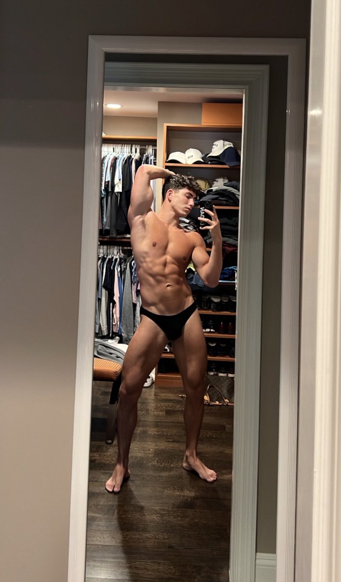 loganblake_'s tweet photo. what’s your favorite color? https://t.co/1gLcEzhtFN