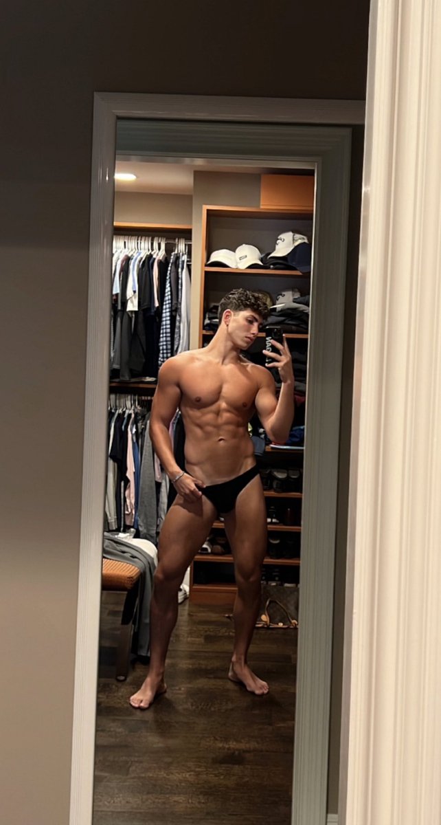 loganblake_'s tweet photo. what’s your favorite color? https://t.co/1gLcEzhtFN