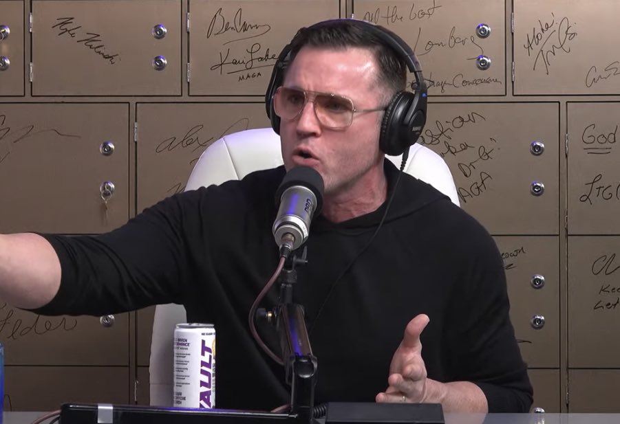 LeadingReport's tweet photo. BREAKING: Former UFC superstar Chael Sonnen says he plans to run for governor of Oregon. 

Sonnen says he is a proud Trump supporter and has had the dream to be governor since high school.

He believes Oregon is not as blue as past elections show. 

Sonnen says he will end crime in Portland.

“We’ve tried the nice way and it didn’t work.”