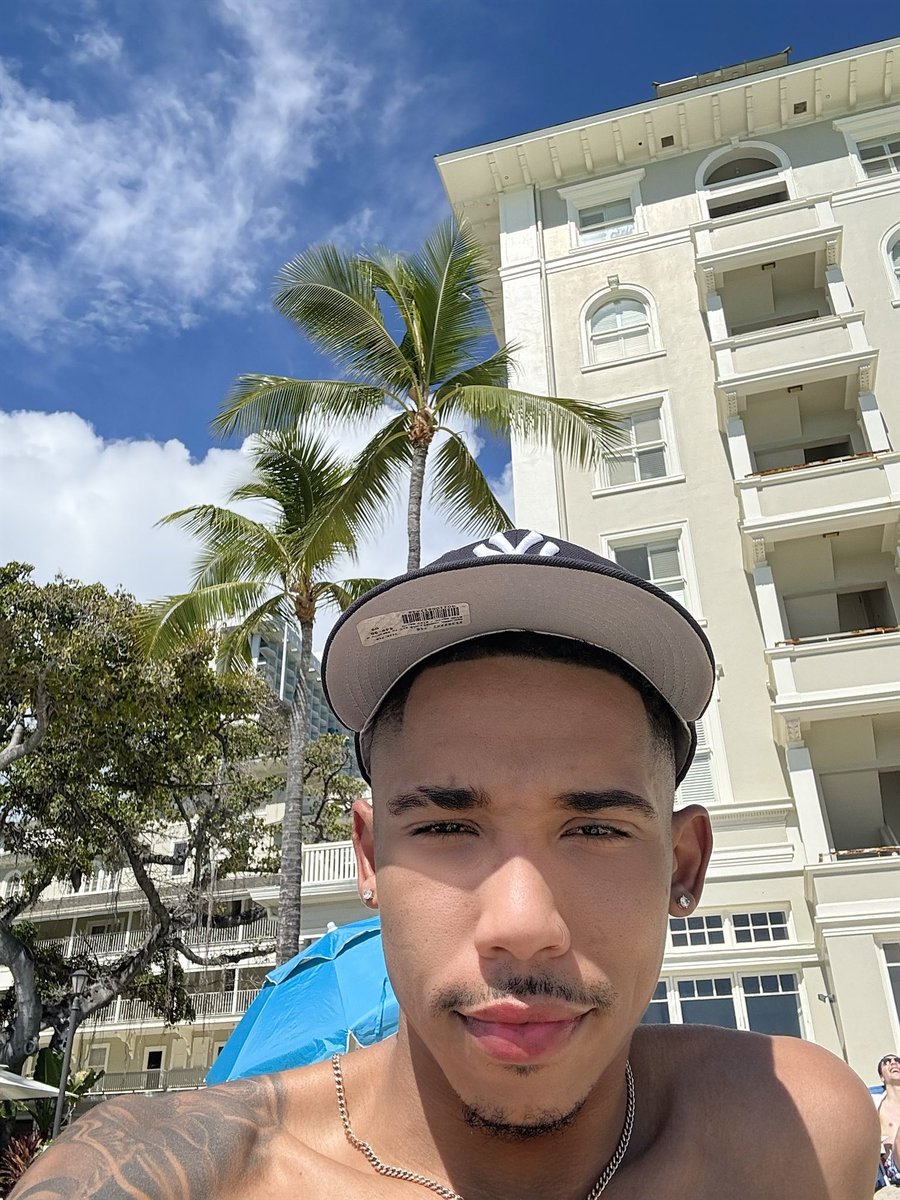 KRAWXXX3's tweet photo. Oh what a life .. https://t.co/q2RtVccKbI