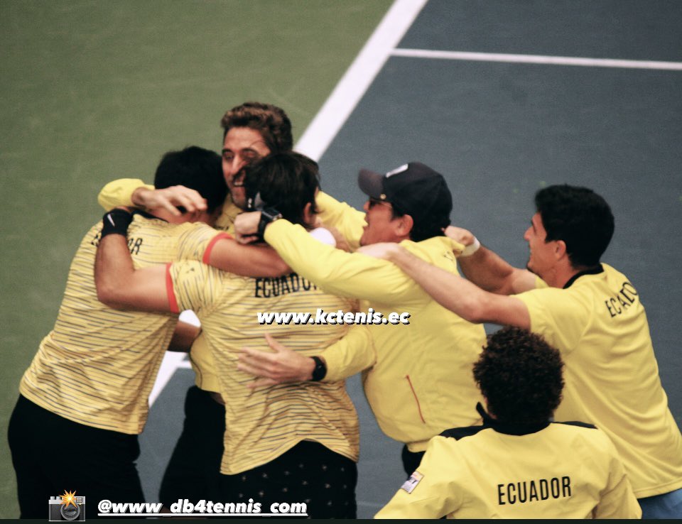 #EfeméridesKCtenis marzo 7, 2020 #Ecuador derrotó 3-0 a #Japón en Miki y clasificó a las Finales de #CopaDavis Madrid.
<a href="/emiliogomez91/">Emilio Gomez</a> y <a href="/RobertoQuirozG/">Roberto Quiroz Gomez</a> ganaron los singles, <a href="/goescobar89/">Gonzalo Escobar</a> y <a href="/diegohidalgoEC/">Diego Hidalgo C.</a> el dobles.
📸 <a href="/DB4Tennis/">www.db4tennis.com</a> 
Info por <a href="/TheRacquetExp/">The Racquet Experience</a> 
#KCtenis30años