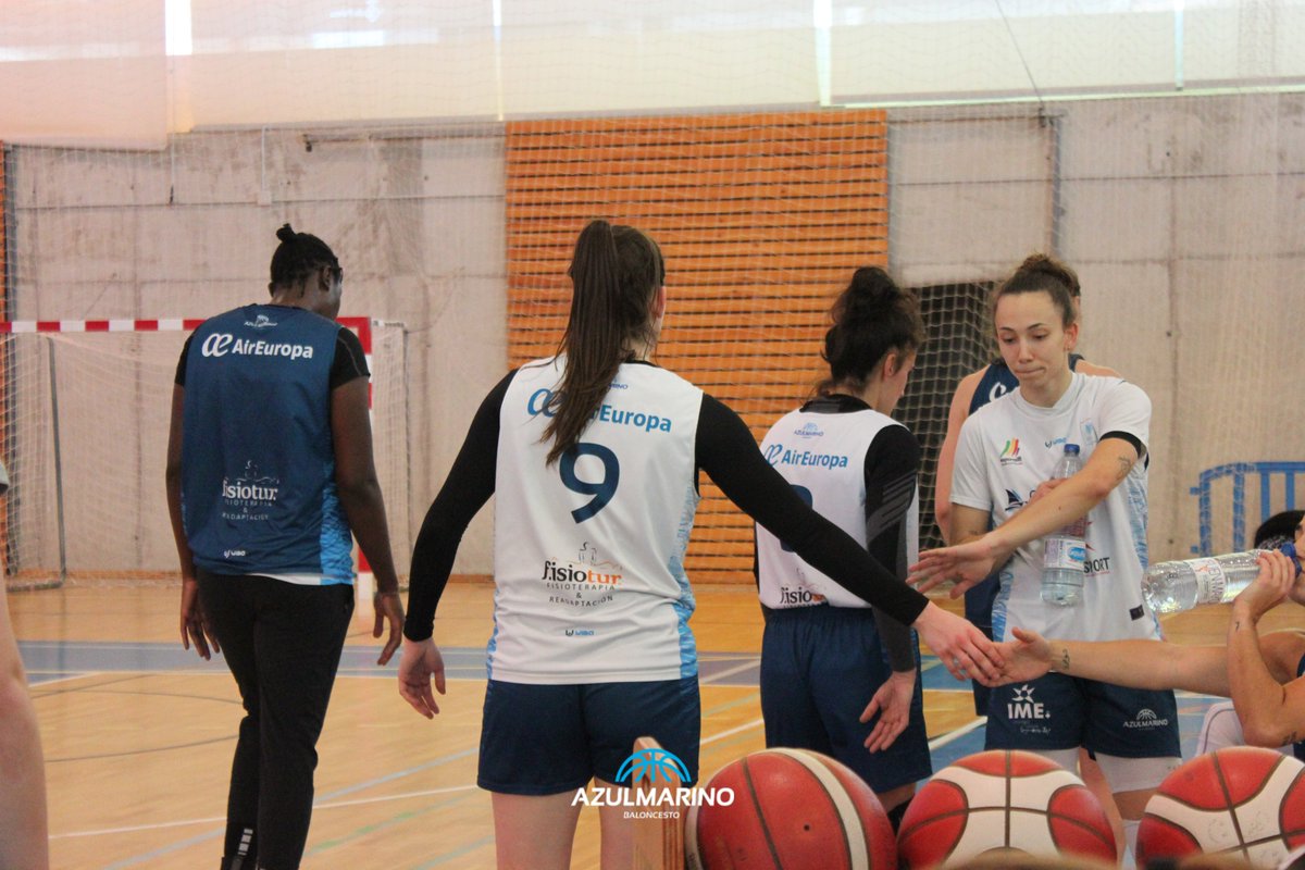 Preparándonos para el partido de este fin de semana 🏀

¿Listxs para apoyarnos en Son Moix? 💪🦈

#SumatAlRepte #TeamBuron #AzulMarinoMallorca