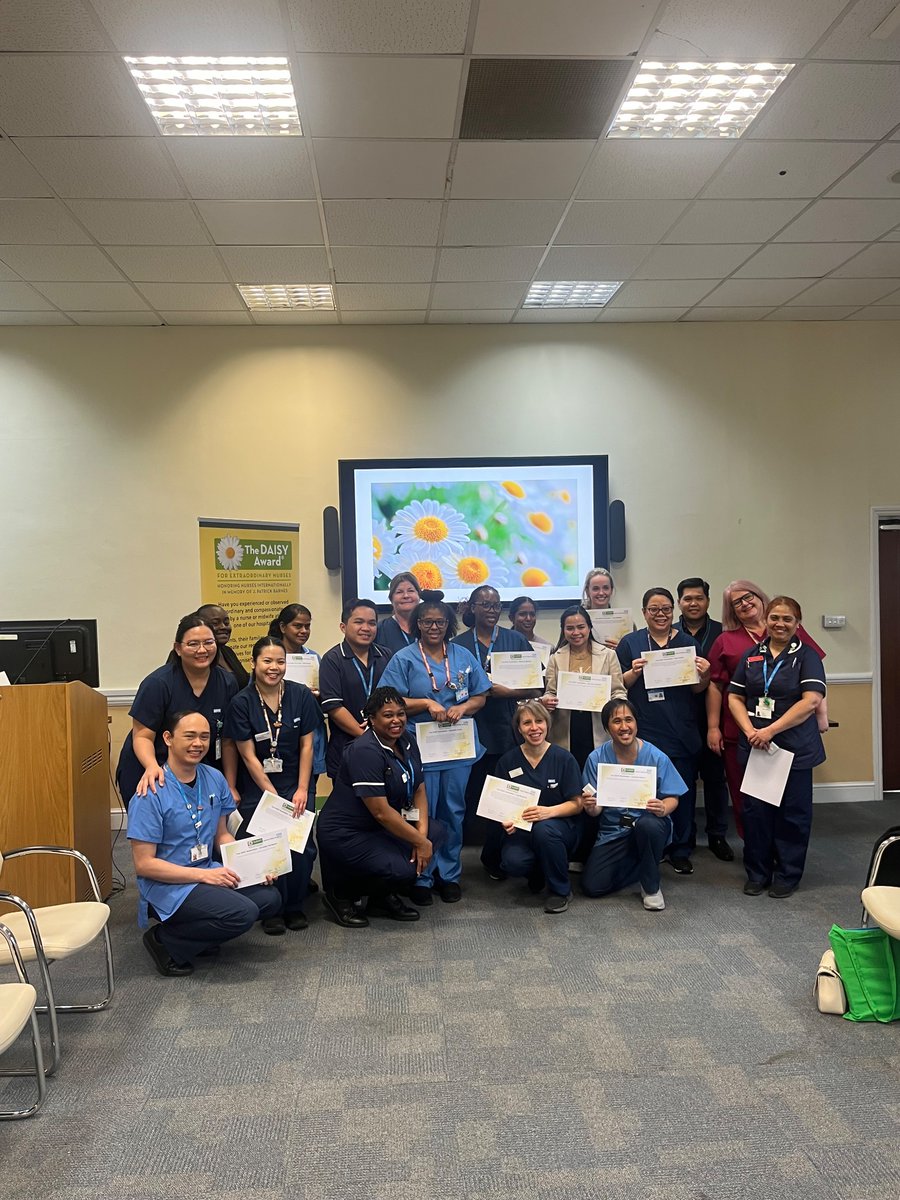 Wonderful day celebrating both a Daisy Honouree and the Daisy nominees, so proud to be apart of this team to see and appreciate such amazing nurses! A true reflection of the exceptional work at imperial. @MLU_1981 @ameliagaughan @olulat3