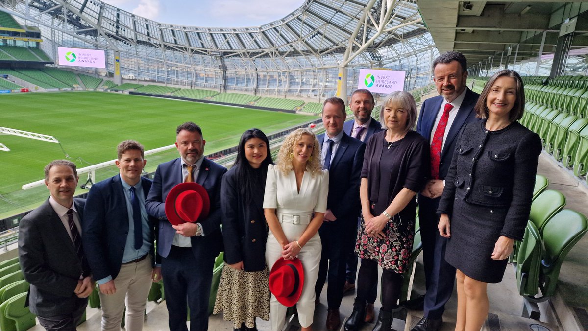 mernin's tweet image. The #RedHat team in #Ireland enjoying their day out at the Invest in Ireland Awards, with thanks to @IIIAwardsIRE #WeAreRedHat #BetterTogether
