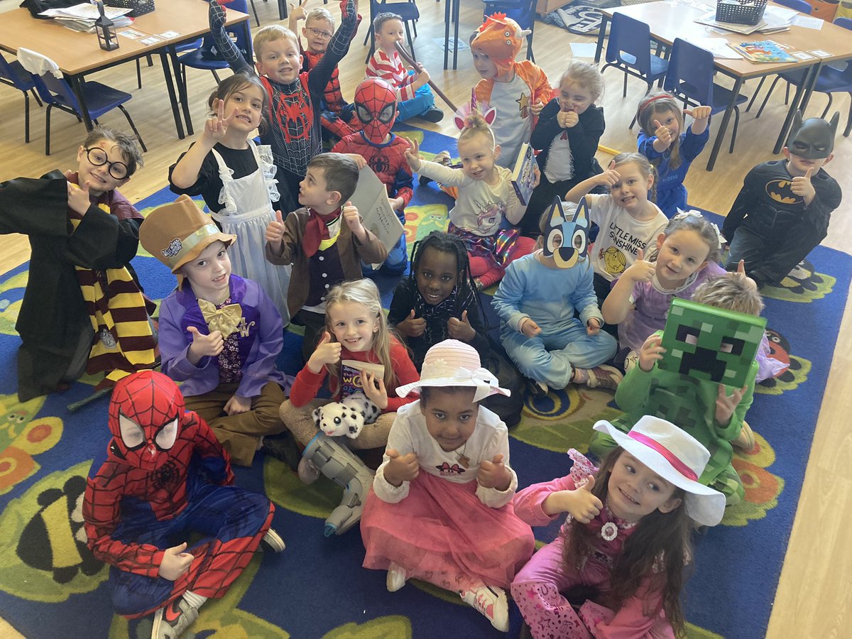 Such a super busy day today with so much fun activities!! What amazing costumes too! #WorldBookDay <a href="/GarstonCE/">GarstonCE</a>
