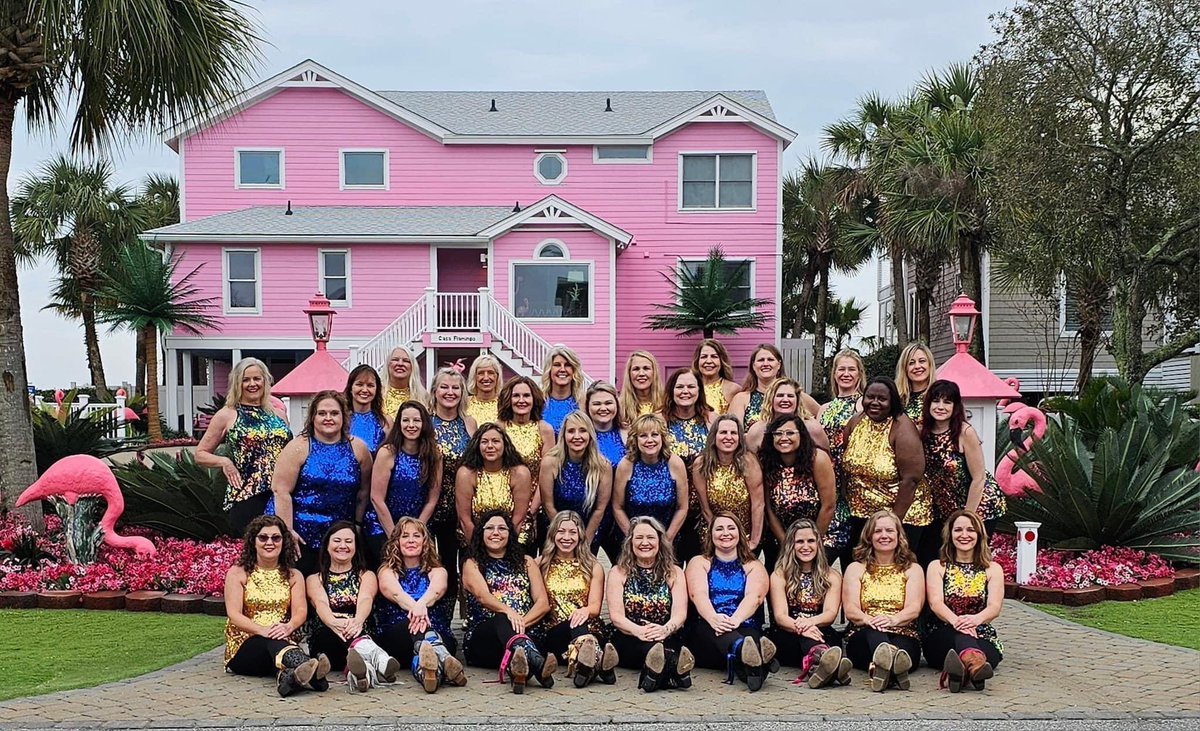 BootBelles's tweet photo. Charleston #BootSisters entertained for a 2nd year at Front Beach Festival on Isle of Palms, SC 🌴 #BootBelles #BootBoogieBabes #DeAnnaLeeDance #EmpoweringWomen #IOP #FrontBeachFest @DeAnnaLeeDance https://t.co/WSGDvbUOOh