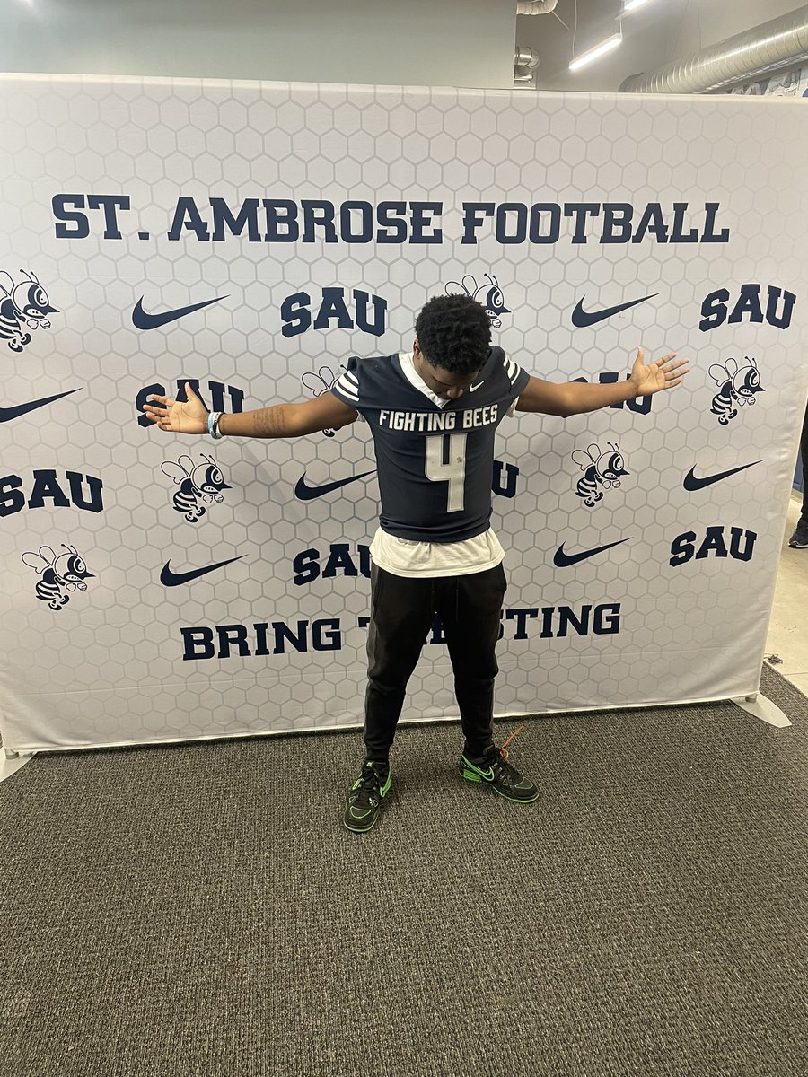 Joseph Winlow (@josephwinslowqb) on Twitter photo #AGTG After a great conversation with <a href="/FightingBeesFB/">St. Ambrose Football</a> I am happy to announce getting my 10th official offer <a href="/PhillipsWildca1/">Phillips Wildcats Football</a> <a href="/FillippSAU/">Vince Fillipp</a> #AGTG After a great conversation with <a href="/FightingBeesFB/">St. Ambrose Football</a> I am happy to announce getting my 10th official offer <a href="/PhillipsWildca1/">Phillips Wildcats Football</a> <a href="/FillippSAU/">Vince Fillipp</a>