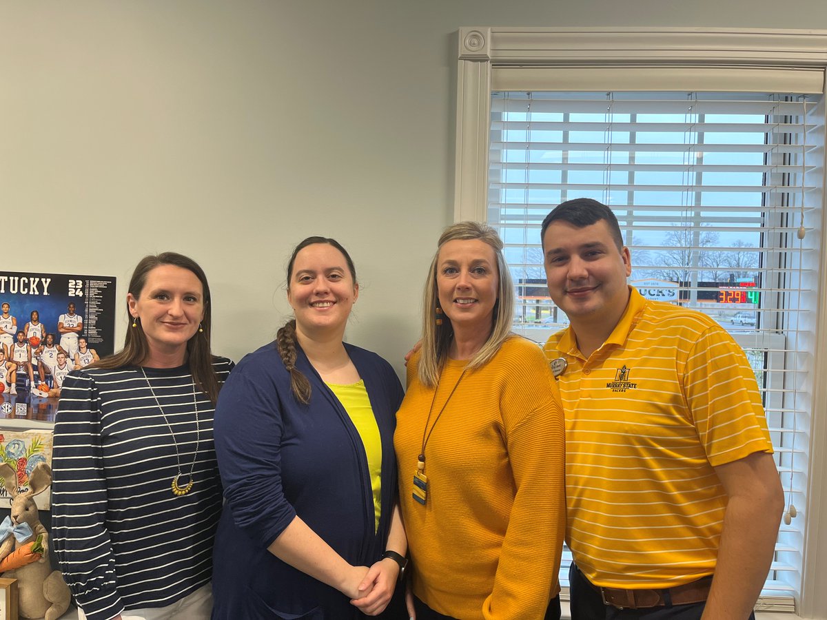 TheMurrayBank's tweet photo. It's a "Go Racers" kind of Thursday here at The Murray Bank! We are cheering on Murray State Racer Athletics as they kick off play today in the MVC tournament at noon! #ThatsMyBank #TMB25 #GoRacers https://t.co/etEDJuc56j