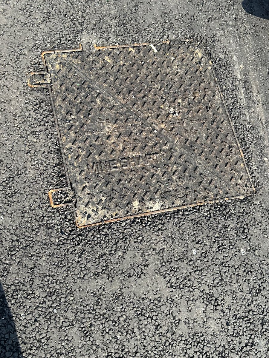 LisaPinney's tweet photo. Great to be in Scotland with @CoalAuthority colleagues looking at our work with residents, communities and partners to keep people safe - from restoring shaft collapses to monitoring tips and burning coal seams. Call 08002884242 24/7 to report any coal legacy hazards or concerns https://t.co/OqY17Z4T0E