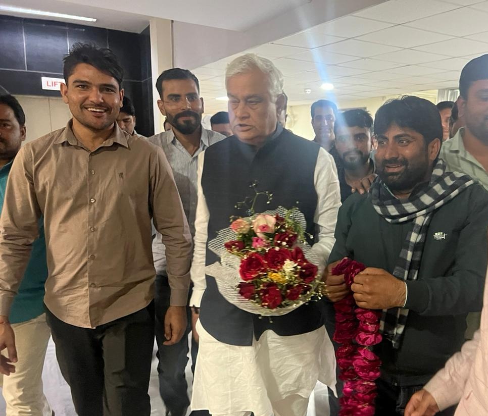 Anurag__nehra's tweet photo. आज के परिश्रम के छायाचित्र 💐🙏 #anuragnehra @DrKirodilalBJP https://t.co/AYgyoPt8l9