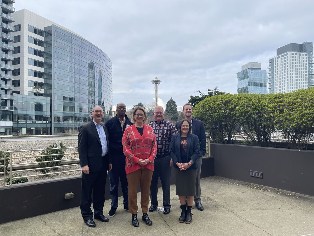 .@fema_deanne met with leaders across the emergency management mission space at the Big City Emergency Managers meeting in Seattle yesterday to discuss opportunities for continued partnership and building local capacity before, during, and after disasters.