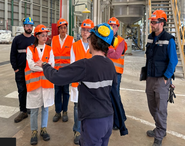 VibrantzTech's tweet photo. Proud to showcase how our global sites are integrating #VibrantzinAction (VIA) and promoted #STEM locally. Vibrantz Almazora collaborated with Jaume 1 University of Castellón and high school ceramics and chemistry students to spark enthusiasm and insight among students! https://t.co/2oFF8y4SQs