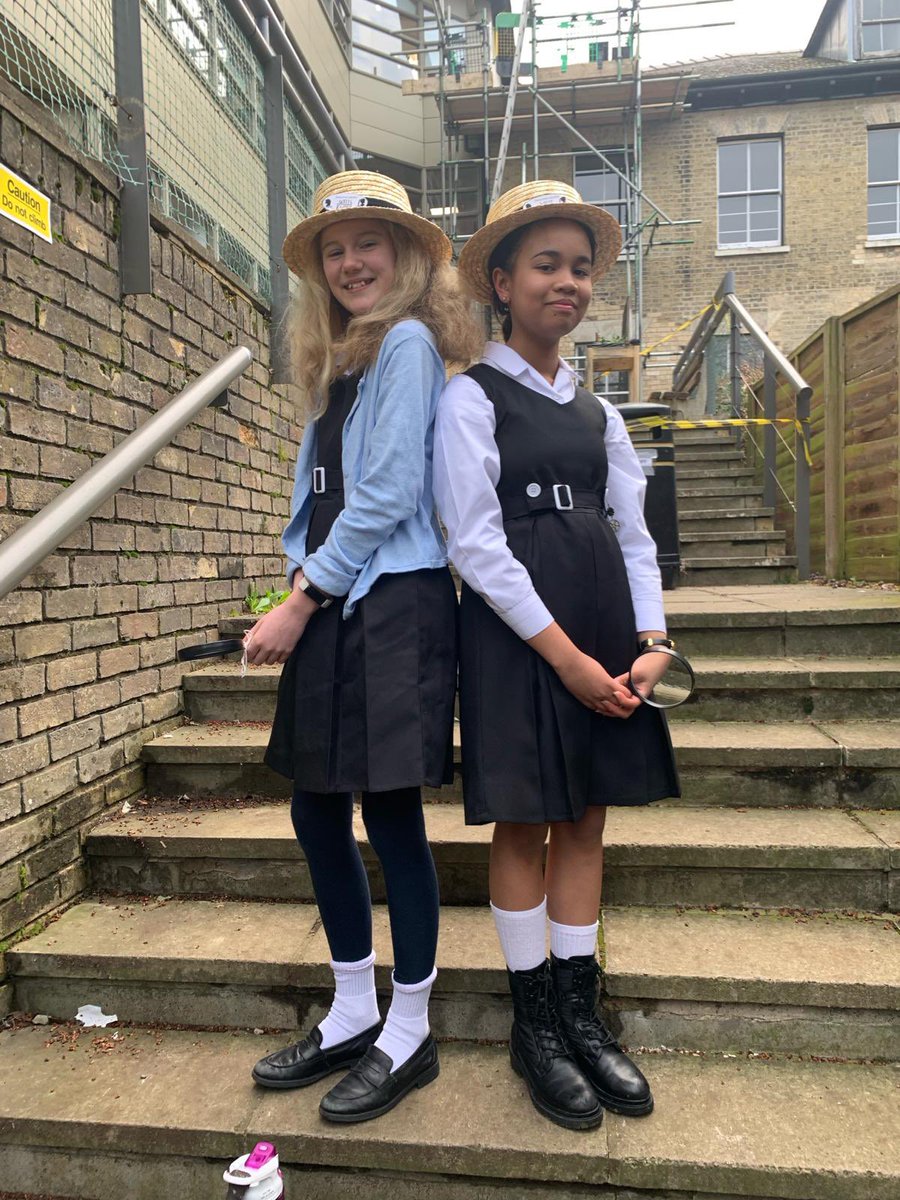 weeks_penelope's tweet photo. @redbreastedbird #daisywells and #hazelwong #WorldBookDay2024 📚🕵🏻‍♀️ https://t.co/V1euzaypEn