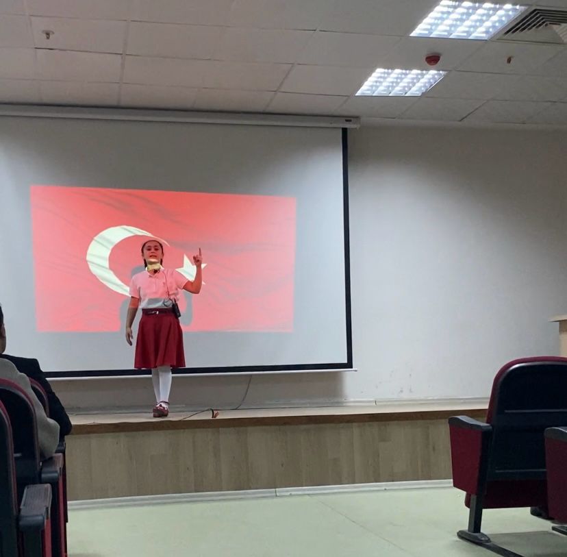 fatihilkorta's tweet photo. İlçe geneli yapılan İstiklal Marşı'nı güzel okuma yarışmasında okulumuz öğrencilerinden 4/C sınıfından Ecrin GÜL İlçe 2. si olmuştur. Sınıf öğretmeni Seda ATMACI'yı ve öğrencimizi tebrik ederiz. 👏🏻🇹🇷 @Erzurum_Mem @horasanmem25 @s__karakurt https://t.co/gxOBENfCz2