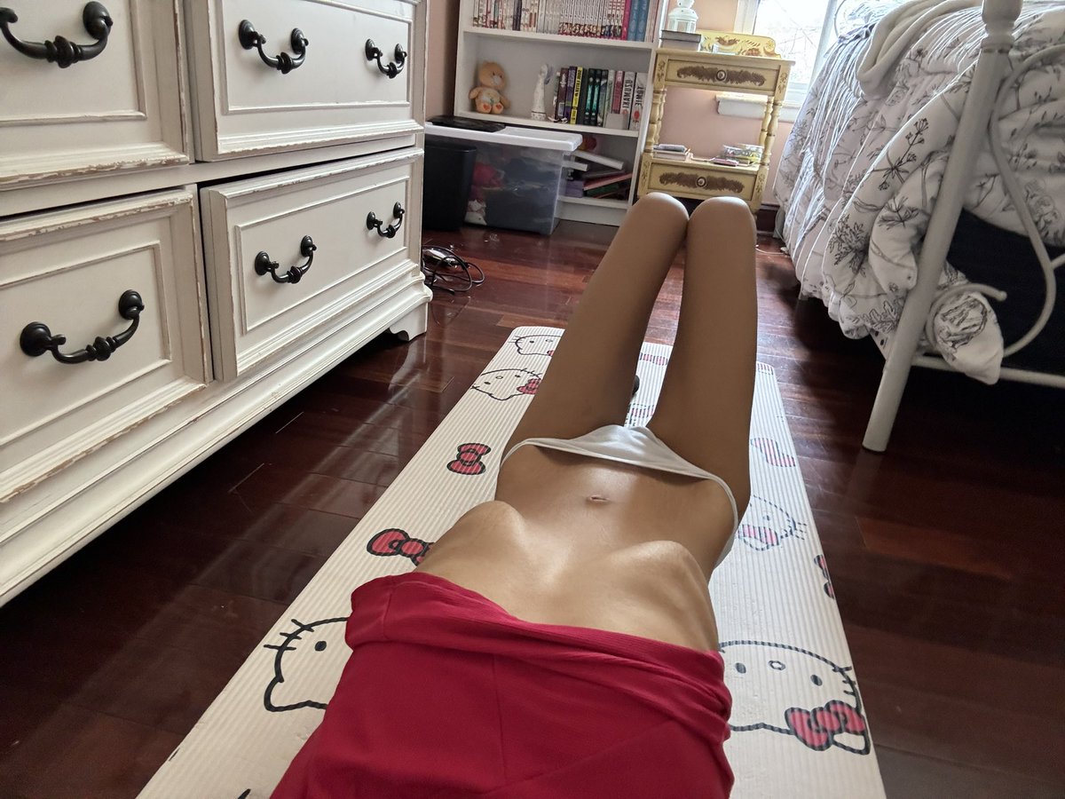 libramooncals's tweet photo. So ready for summer https://t.co/pKcivu434I