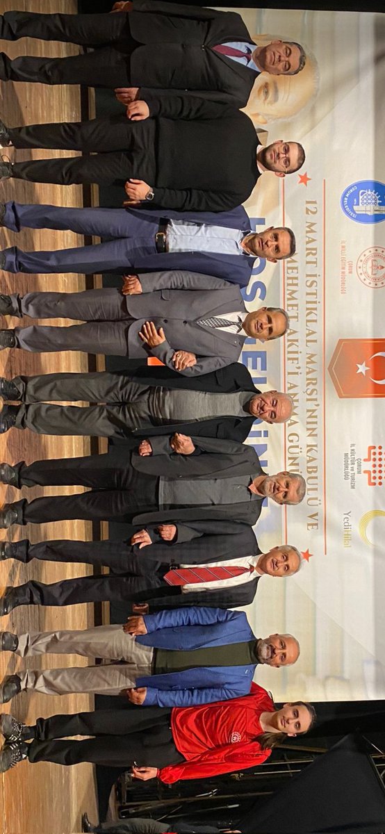 Aydnasar2's tweet photo. 'Akif Dede Okumaları' programı kapsamında 'Akif Dede' kitabının yazarı Vehbi Vakkasoğlu Çorum Prof. Dr. Necmettin Erbakan İho öğrencileriyle bir araya geldi. https://t.co/zazGxqgFqI