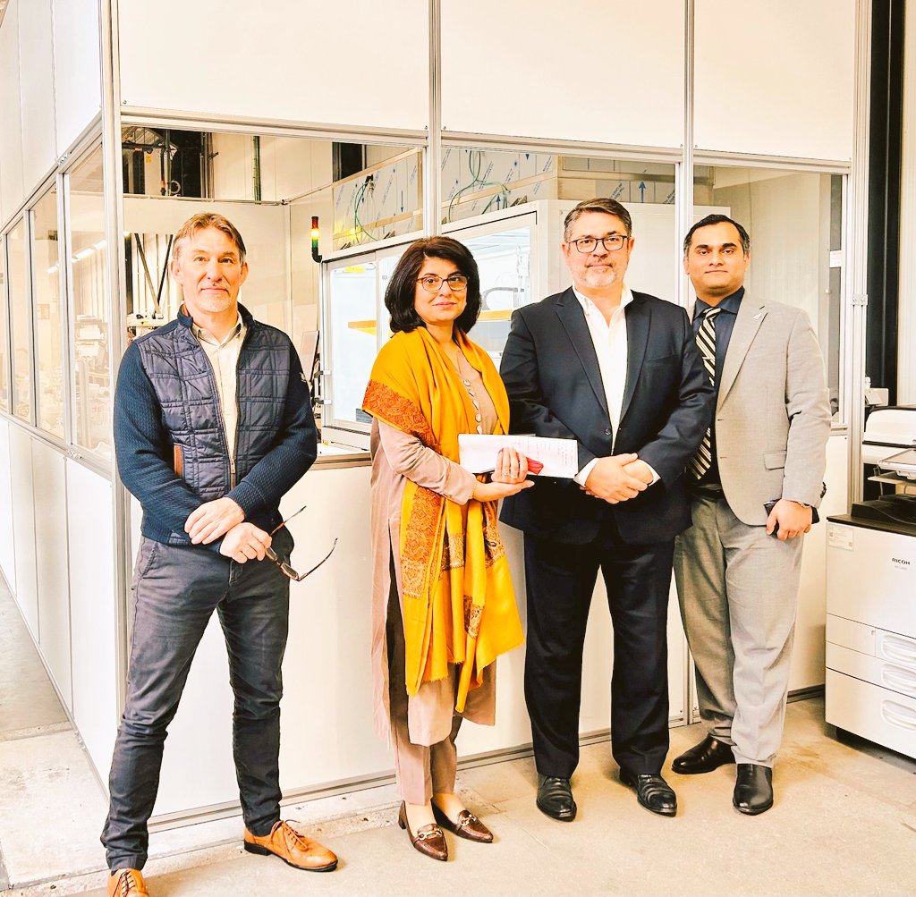 As part of #sciencediplomacy efforts, Amb <a href="/amnabaloch4/">Amna Baloch</a> visited the facilities of Quantoom Biosciences <a href="/Univercells_sa/">Univercells</a>. 

📍Discussed ongoing vaccine development at Quantoom Biosciences
 
📍Explored areas of cooperation 

<a href="/ForeignOfficePk/">Ministry of Foreign Affairs - Pakistan</a> 
<a href="/NIH_Pakistan/">NIH Pakistan</a>