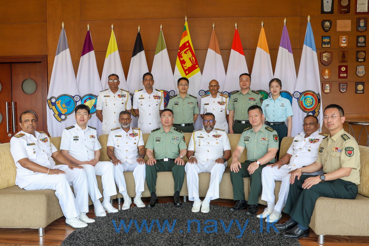 A delegation from the Office for International Military Cooperation in the Central Military Commission of the People’s Republic of #China called on the Commander of @srilanka_navy, VAdm Priyantha Perera at Navy Headquarters 07 Mar. @ChinaEmbSL Read more: news.navy.lk/eventnews/2024…