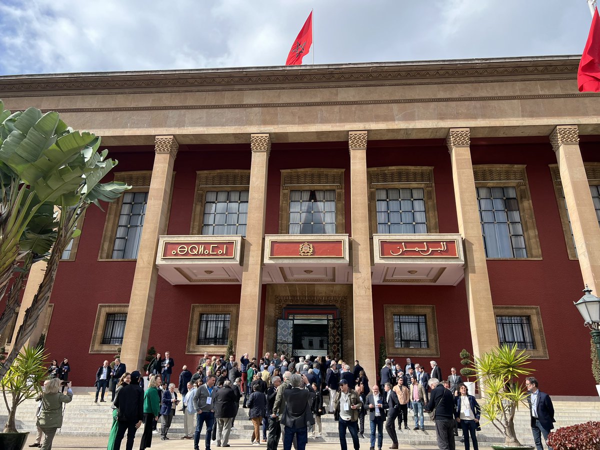 LECDCIMMO's tweet photo. Visite du parlement marocain https://t.co/QhwaQAjjEM