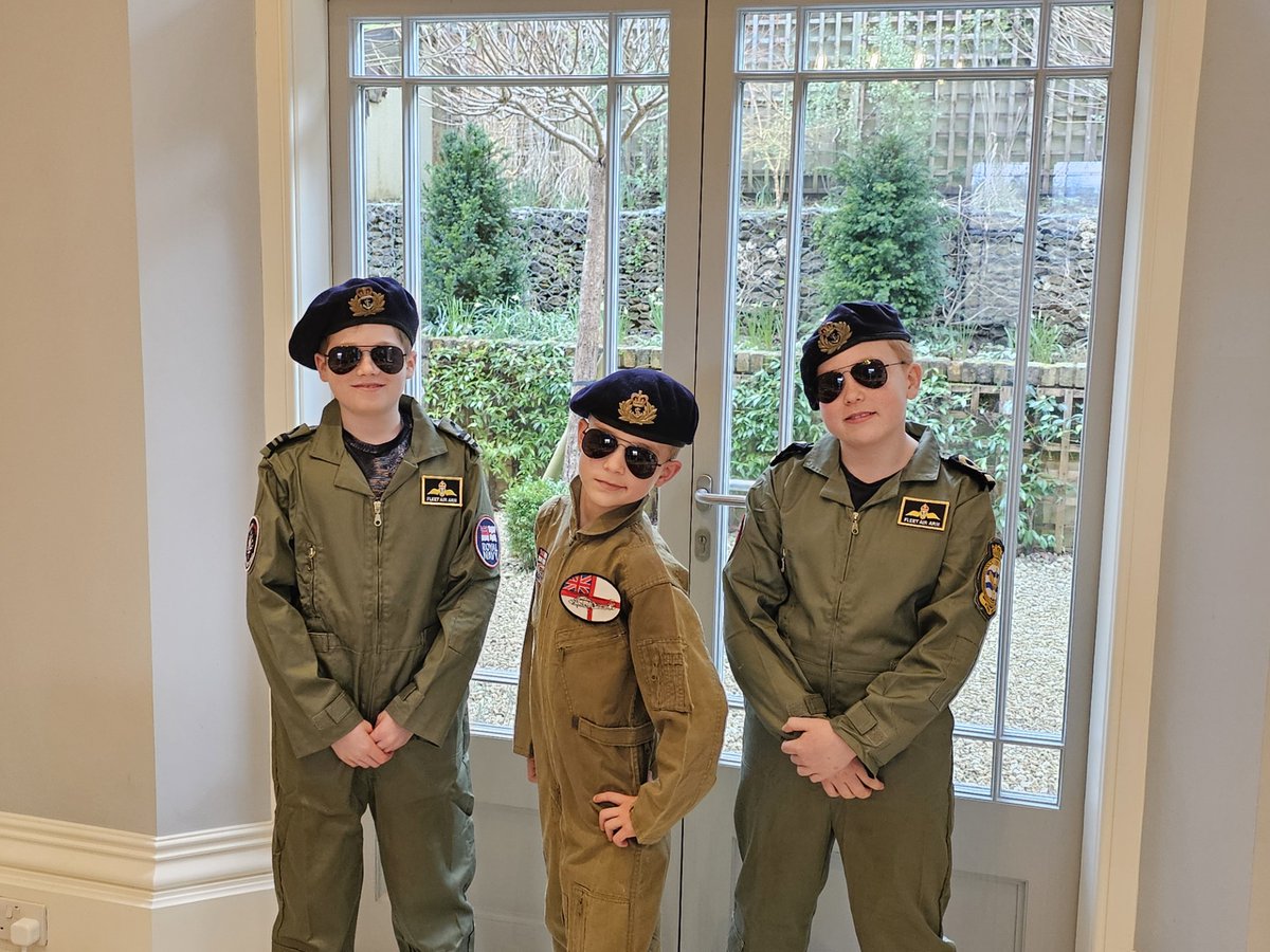 One of our supporters was tasked with securing flying overalls for World Book Day. We got them delivered on time and the next generation of Naval Aviators were looking pretty cool! Visit our Flight Store at shop.navywings.org.uk.