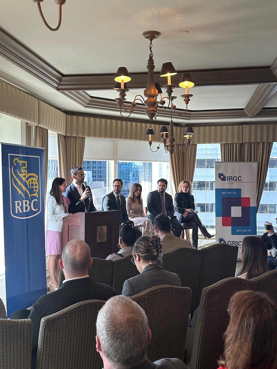 Thank you to our esteemed panelists, @TaushaMichaud, Elder Marques & @cmcm1 for joining moderator @btaplatt from @Bloomberg at the iconic @rideauclub today to discuss the intricacies of what goes into building the Federal Budget. 🎉Additional thanks to our wonderful sponsor @RBC