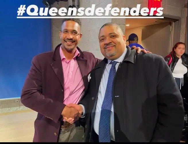 CollinRugg's tweet photo. NEW: Joe Rogan guest & staffer for public law firm Queens Defenders, Sheldon Johnson, arrested for murder after severed head was found in an apartment

This is insane.

According to the victims neighbors, they could hear him pleading with Johnson before 2 shots rang out.

Police found in the apartment a human torso in a blue bin and a head in a freezer.

Surveillance footage shows Johnson arriving at the apartment with the blue bin. He showed up multiple times in different outfits.

"Please don’t. I have a family!" the victim yelled according to neighbors before he was killed.

Johnson is a criminal justice activist and previously joined Joe Rogan on his podcast. He also appears to know District Attorney Alvin Bragg.

On the podcast, Johnson spoke out about his time in prison as he advocated for criminal justice reform. Johnson also spoke out about "changing his life around."

Wild.