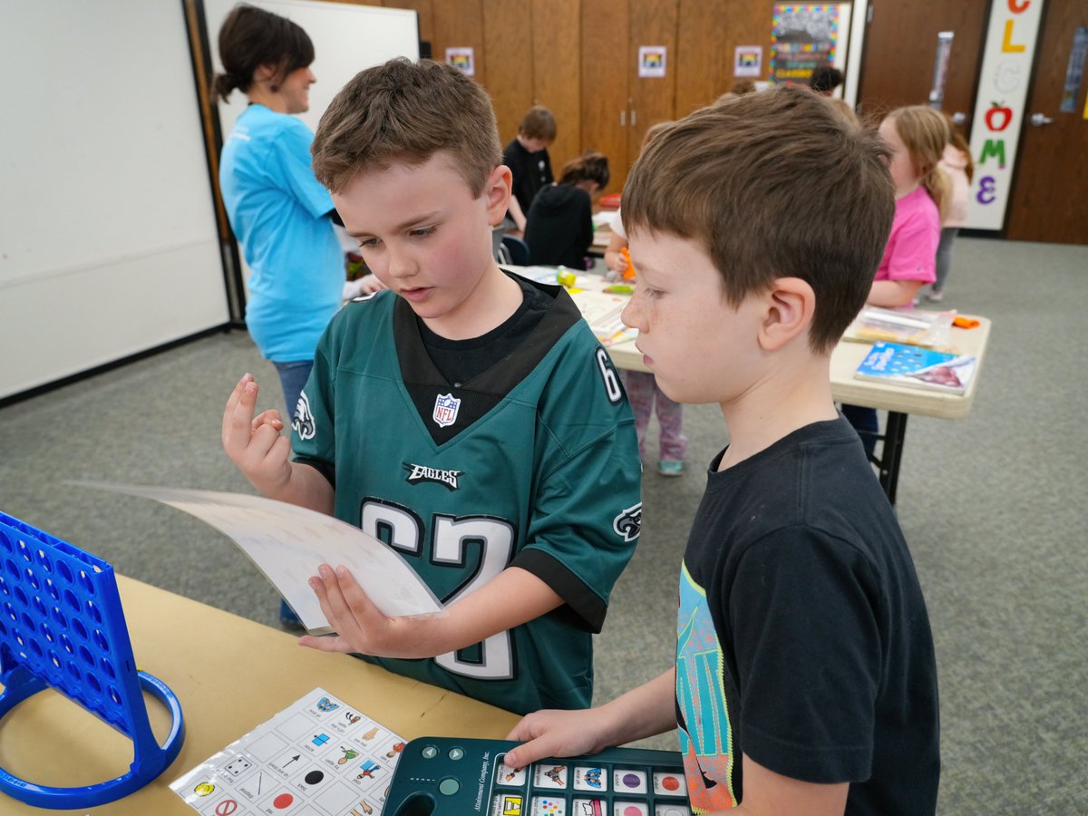 dbqschools's tweet image. For #InclusionWeek, Eisenhower Elementary gave students the opportunity to experience what it may be like to live as someone with abilities different than their own.