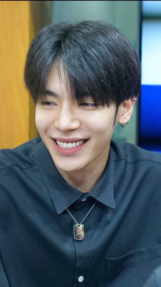 nnannn98's tweet image. หล่อมากกก หล่อจริง หล่อเหมือนลอยมา หล่อสะอาดเหมือนอาบน้ำทุกนาที 😭🫶🏻

#JetATLAS #ATLASxEFMFANDOMLIVE