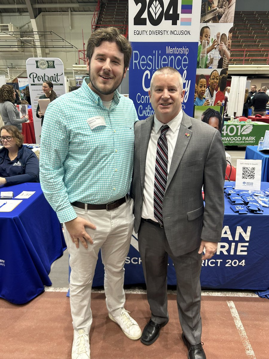 keels226's tweet photo. Your Redbird Alumni are in the house at the ISU job fair! Come see our @ipsd204 table! So great to see so many 204 alumni wanting to go back into education! https://t.co/s6cferklkd