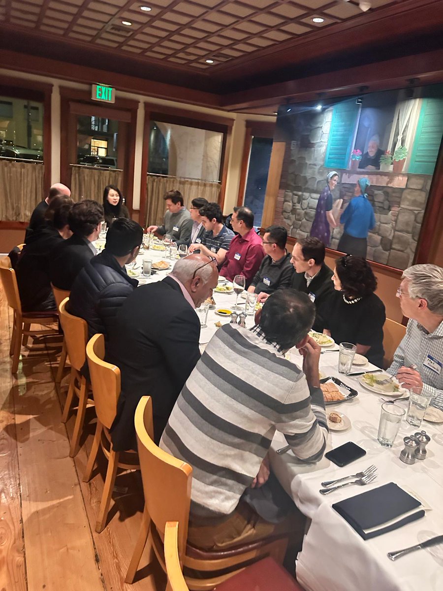 Hosted our Q1 FXN Dinner, uniting experts & tech leaders to dive into AI trends. Thanks to John Yue, @tallatmshafaatTallat, & @kostello for joining. Discussions highlighted the need for mixed AI models & the ongoing AI hardware shortage. Cheers to @wilsonsonsini for sponsoring.