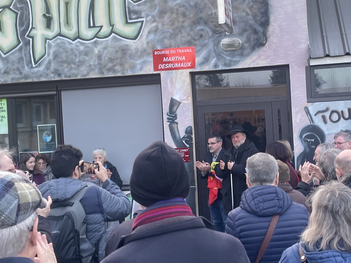 UfalOrleans's tweet photo. L’UFAL Orléans est présente à la bourse du travail pour l’inauguration d’une plaque à la mémoire de Martha Desrumaux, ouvrière résistante féministe. https://t.co/W3X0MhXNK6