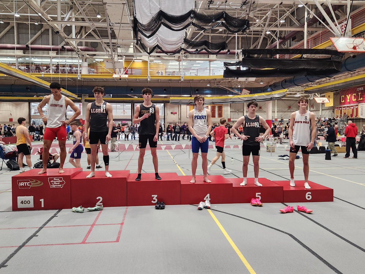 Run_PHS's tweet image. First medal of the season for Owen Myers! 4th place with a PR of 53.31 for the open 400!