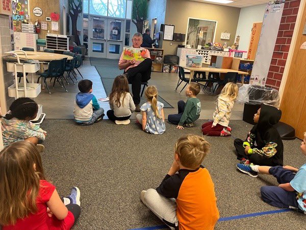 Our former superintendent read to this preschool class today (with my son and his granddaughter). What a great picture! We miss you- Tom Trigg! #ReadAcrossAmericaWeek <a href="/bvschools/">Blue Valley Schools</a>