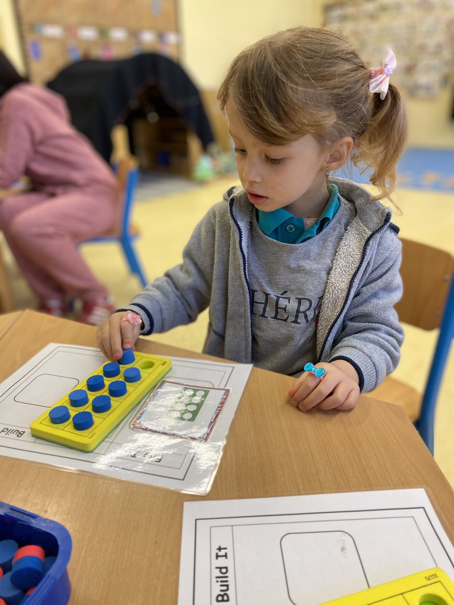 MsWardPBIS's tweet photo. Our youngest learners are matching, counting as well as finding 1 more and 1 less #maths #Mathematics https://t.co/hGAb35AClh