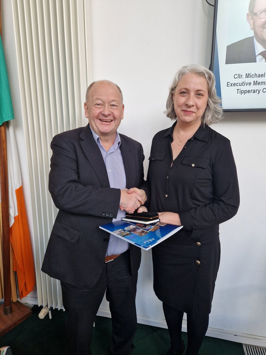 A really productive Executive meeting in the Nenagh MD Council  Chamber of <a href="/TipperaryCoCo/">Tipperary County Council</a> earlier today to discuss &amp; advance key #localgov issues on behalf of #councillors - thanks to Cathaoirleach Cllr <a href="/GerDarcy1/">Ger Darcy</a>, Cllr. Fitzgerald &amp; staff for the warm welcome !