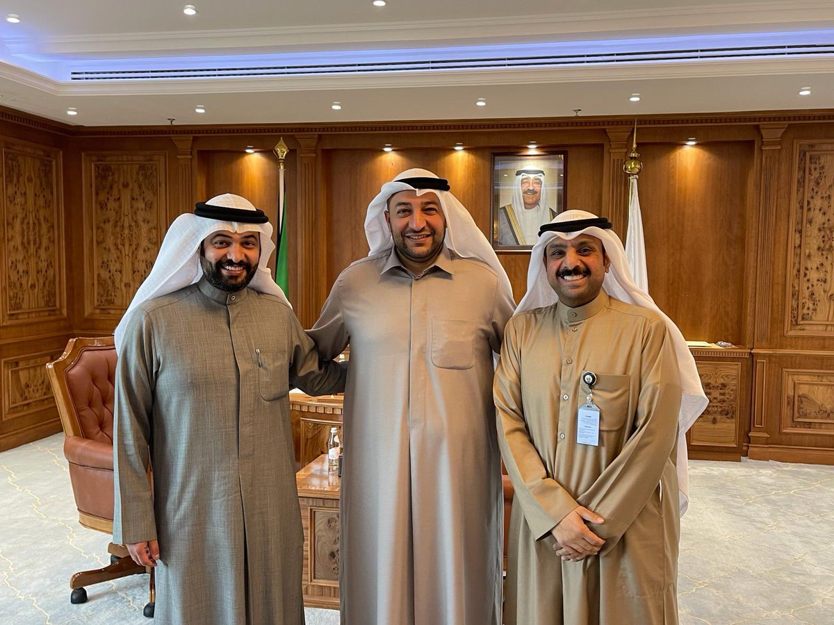 pay0kuw's tweet photo. يتقدم رئيس واعضاء مجلس الادارة بجزيل الشكر

 لمعالي وزير الدولة لشؤون الشباب 
السيد / داود معرفي 
وذلك لاستماعه لجميع مطالبات واحتياجات اعضاء الجمعية العمومية 
وانتهت بوعود متابعة اصدار اللائحة المالية والادارية وموافقات صرف انتخابات سنة ٢٠٢٣ 
وتسجيل العضويةبديوان الخدمه
#الرياضة https://t.co/zbyeYxlNL1
