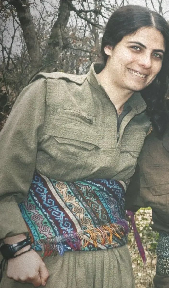 candadevrim's tweet photo. 8ê Adarê 
Roja Jinên kedkar û şoreşgere Piroz be.. https://t.co/jjs6jQ0888