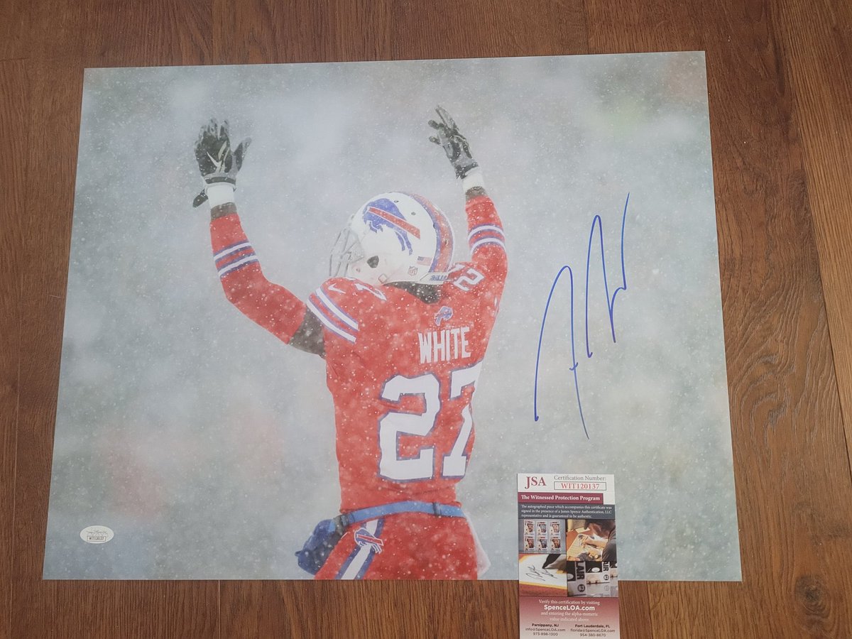 🚨🚨 Tre Day Giveaway 🚨🚨

As a final good bye to Tre White, we are going to do one last Tre giveaway. To win this signed 16x20:

- Retweet 
- Follow me
- Follow <a href="/jimmyreu81/">Jim Reuther</a> 

Winner will be picked on March 21st. Good luck! #BillsMafia