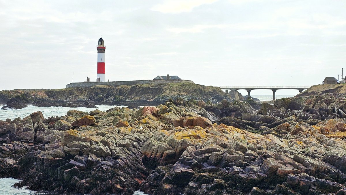 PeterheadLive's tweet photo. #Boddam Lighthouse | Buchan Ness Lighthouse. 7th March 2024.

#AberdeenshireLighthouse #ScotlandLighthouse https://t.co/xUrAIsQzC2