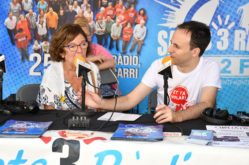 sants3radio's tweet photo. El Plenari del @BCN_SantsMont aprova per unanimitat proposar l'hostafranquina @ErillLluisa per la Medalla d'Honor de Barcelona 2024🏅
Erill és presidenta del @secretariat_shb, ha estat professora de @joanpelegricat i presidenta de l'Associació d'Amics de la Història i Tradicions. https://t.co/tp930liofI