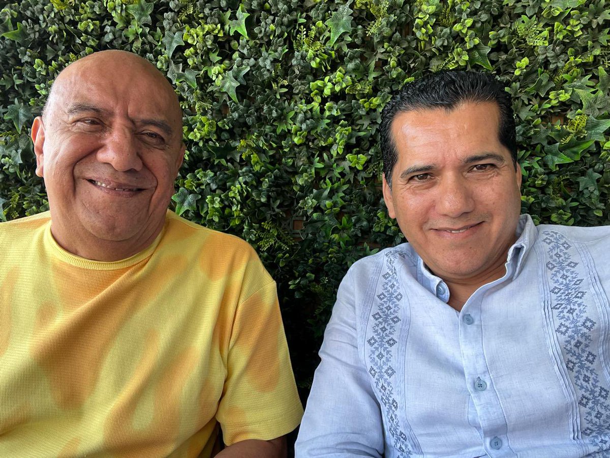 LaloRojas2016's tweet image. Un gusto coincidir con mi amigo @jvgilescas, con quien nos une un profundo aprecio y nuestra probada militancia #PRIISTA.