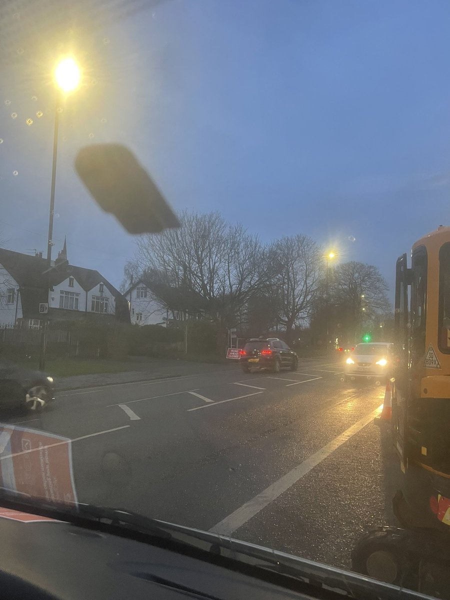 Look at the light conditions,some silly cunt has just gone flying past on a push bike without any lights on. If he gets knocked off it won’t be his fault obviously 🤡🤡🤡